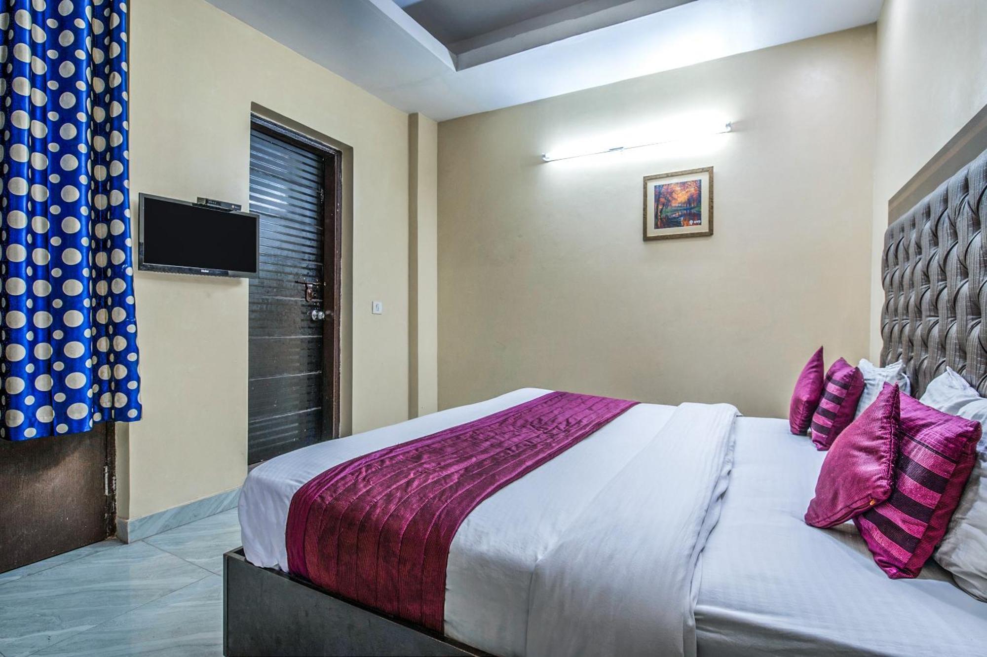 Hotel O Crosswinds Residency Indirapuram Buitenkant foto
