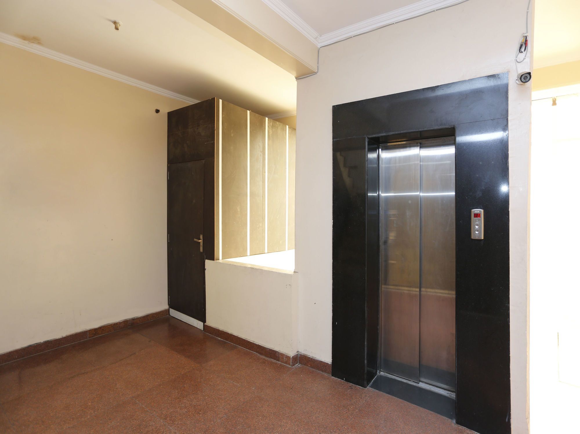Hotel O Crosswinds Residency Indirapuram Buitenkant foto