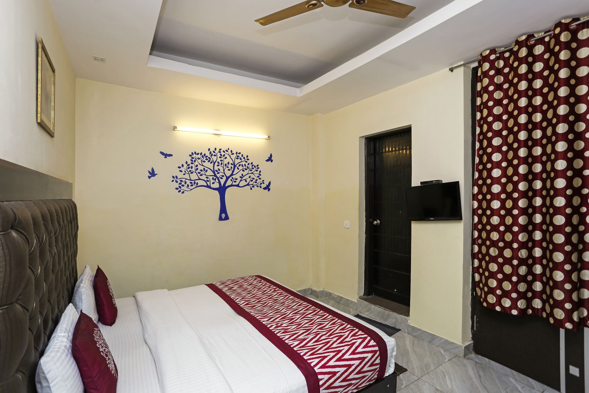 Hotel O Crosswinds Residency Indirapuram Buitenkant foto