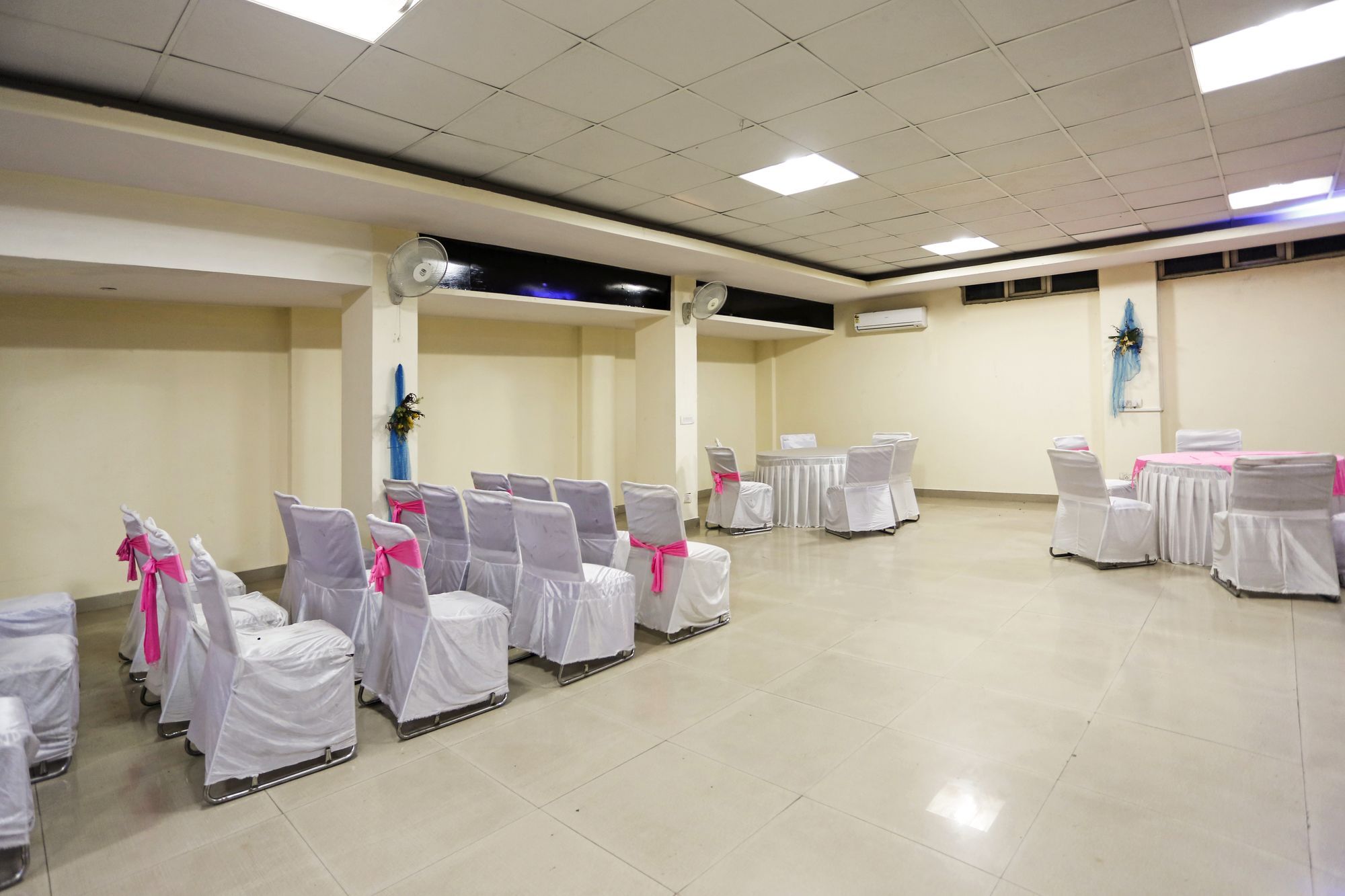 Hotel O Crosswinds Residency Indirapuram Buitenkant foto