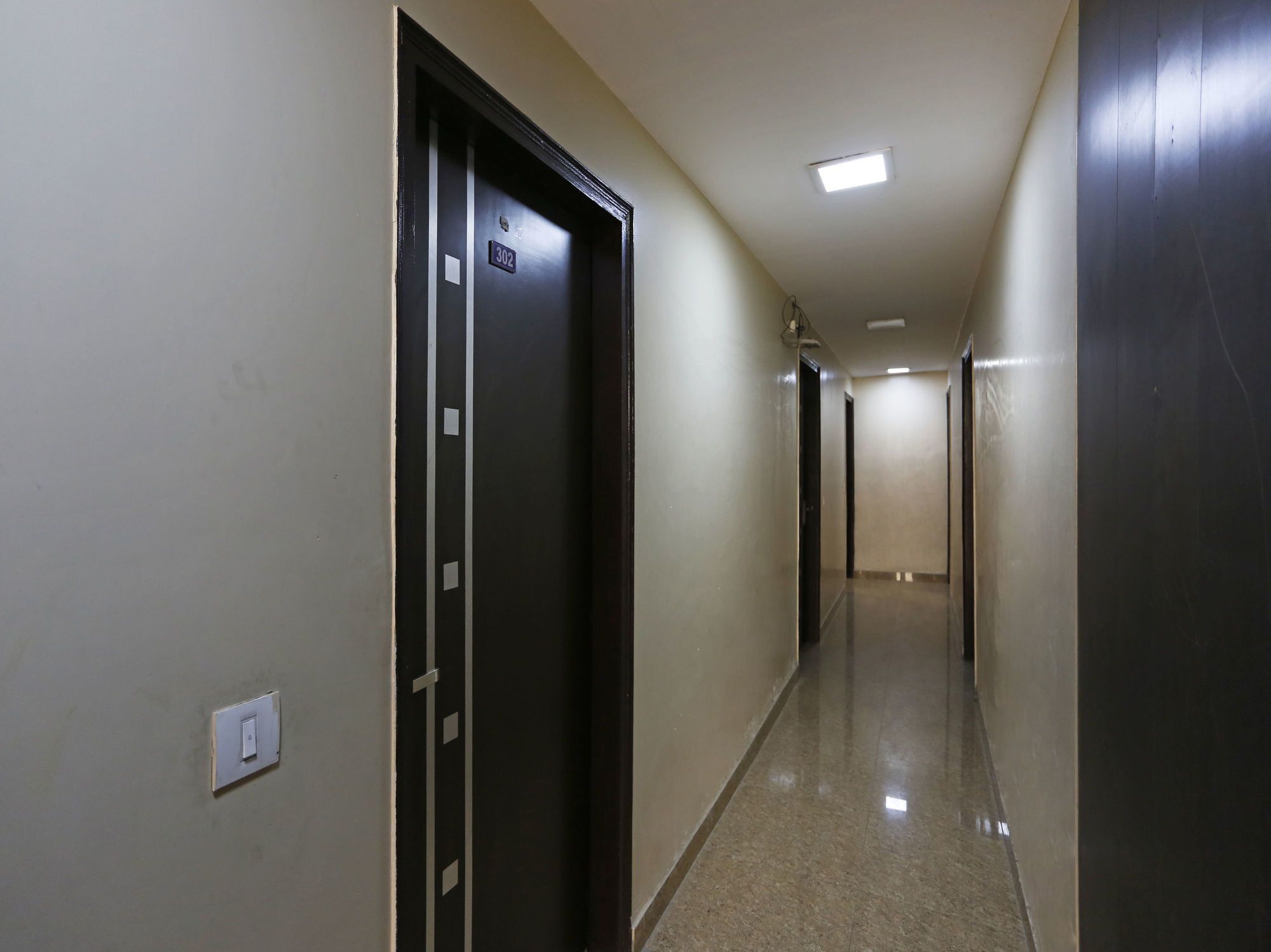 Hotel O Crosswinds Residency Indirapuram Buitenkant foto